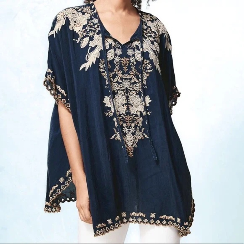 Johnny Was Egypt Eyelet Poncho Size Small